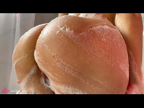 ❤️ Brineta masturbira macu vibratorom do intenzivnog orgazma pod tušem ☑ Porno video kod nas ❌